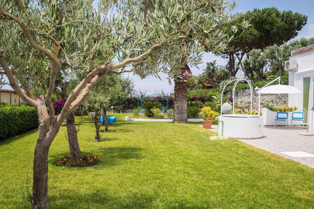 Relais Romildanna Acomodação com café da manhã Forio di Ischia Exterior foto