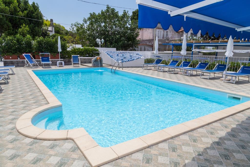 Relais Romildanna Acomodação com café da manhã Forio di Ischia Exterior foto